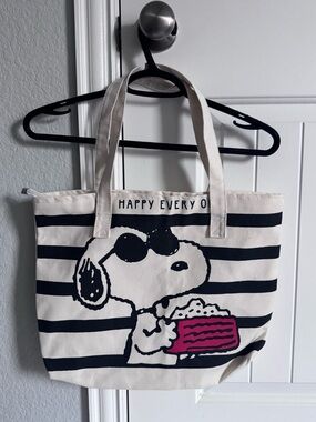 Snoopy Tote Peanuts Zipper Bag